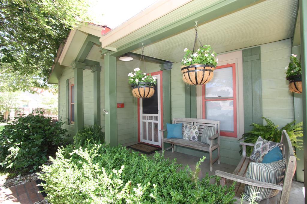 Agape Front Cottage Fredericksburg Ngoại thất bức ảnh
